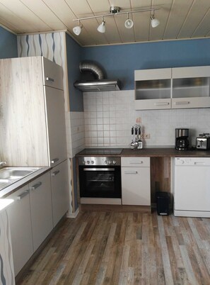 Fridge, microwave, oven, dishwasher