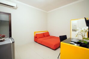 Deluxe-huone | Työpöytä, ilmainen Wi-Fi, vuodevaatteet