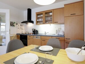 Køleskab, mikrobølgeovn, ovn, opvaskemaskine