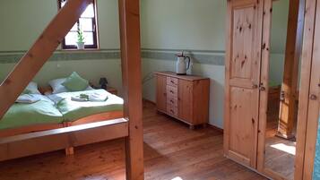 1 bedroom, travel crib, WiFi, bed sheets