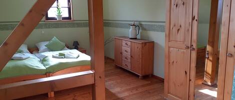 1 bedroom, travel crib, WiFi, bed sheets