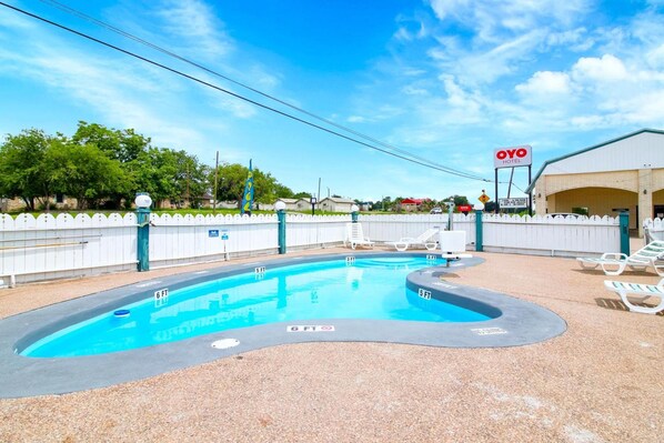 Utomhuspool