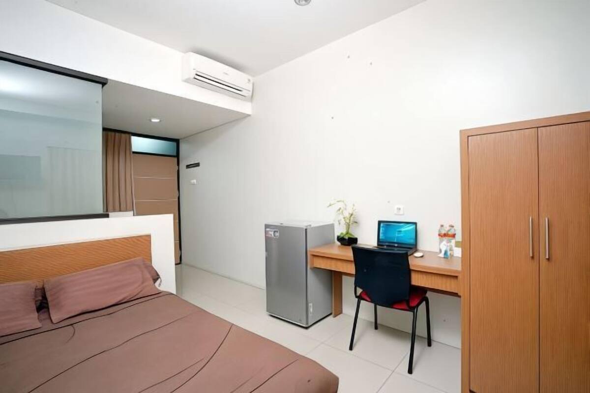 Bureau, chambres insonorisées, Wi-Fi gratuit, draps fournis