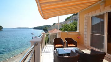 Appartement (Two Bedroom Apartment with Terrace) | Uitzicht vanuit accommodatie