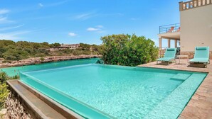 Pool - LA CITA Cala Marçal - Luxury Sea Experience!! (Felanitx)