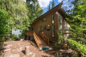 Exterior - Lakefront Chalet w/ Hot Tub, EV Charger, King bed, Dock, Dogs OK! (Leavenworth)