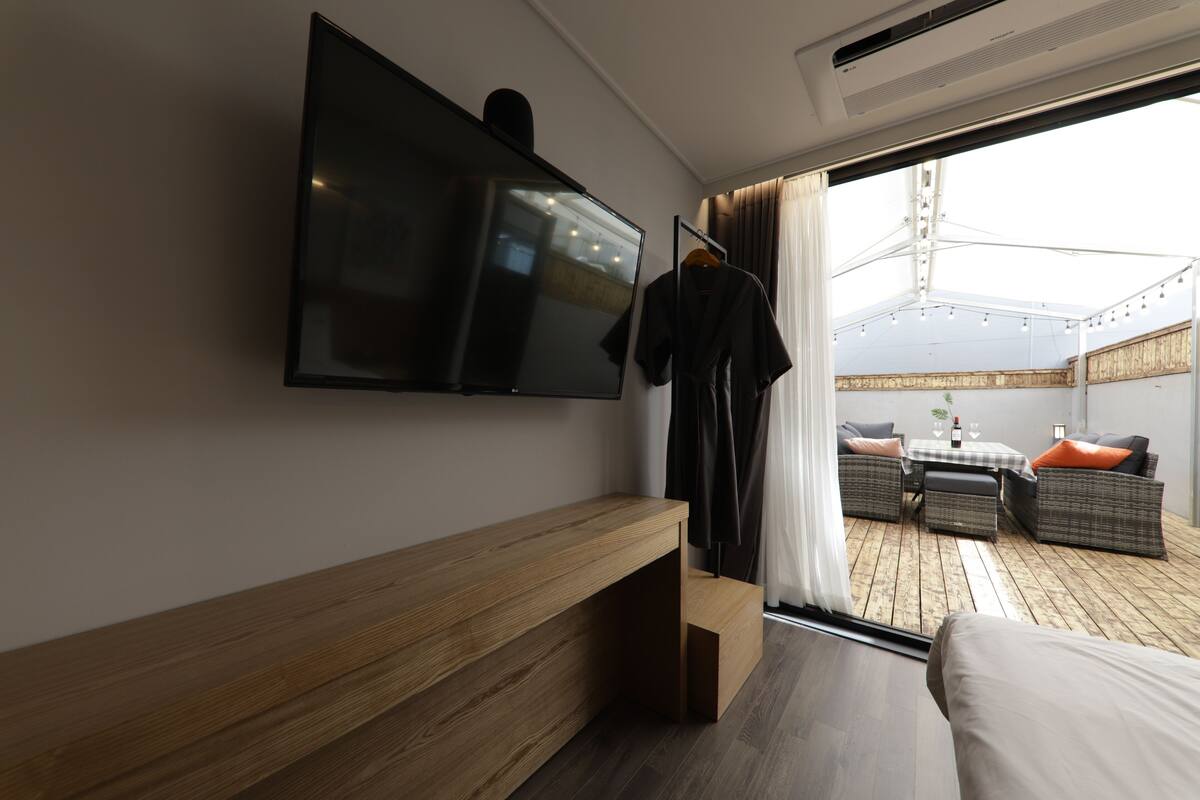 event room, terrace | 1 bedroom, individually decorated, desk, laptop workspace