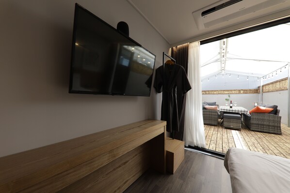 Event Room, Terrace | Individually decorated, desk, laptop workspace, free WiFi - YAJA Hotel (Gwangju)