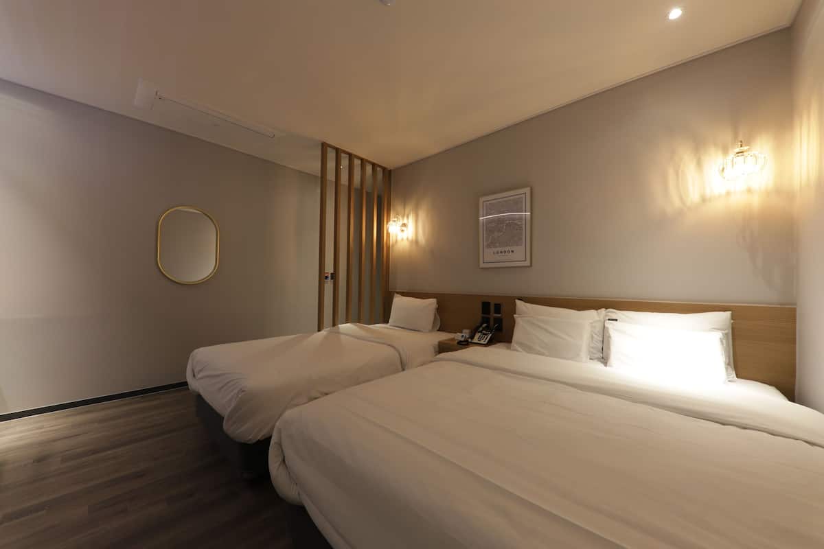 Chambre avec lits jumeaux