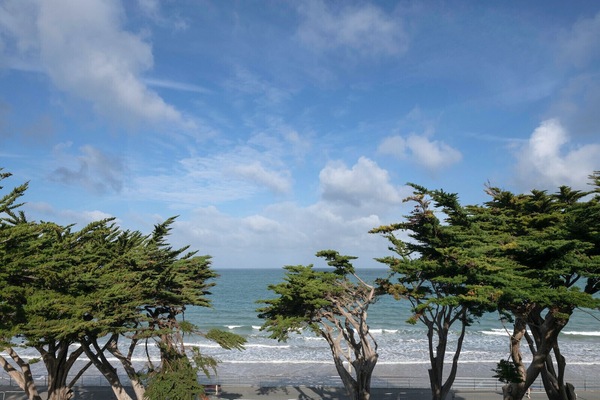 Una spiaggia nelle vicinanze