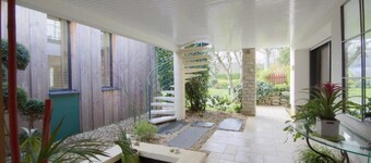 4-star house with patio and garden