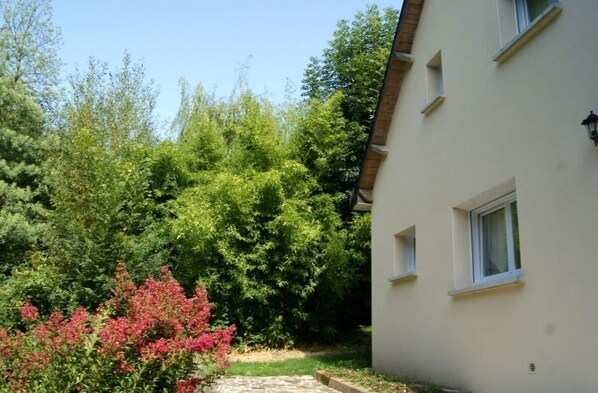 Jardines del alojamiento