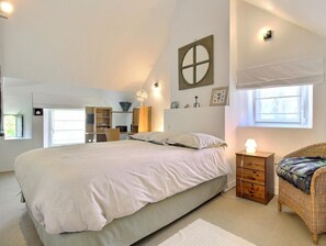 Room - Cromlech - Plougoumelen (PLOUGOUMELEN)