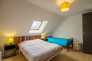 1 bedroom, iron/ironing board, free WiFi