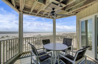202 F Port O Call by AvantStay | Amazing Oceanfront Views!