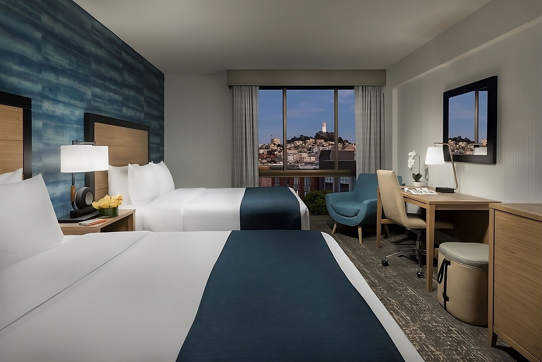 Your Fun Packed San Francisco Vacation! Pet-friendly, Arcade Room, Onsite Bar!