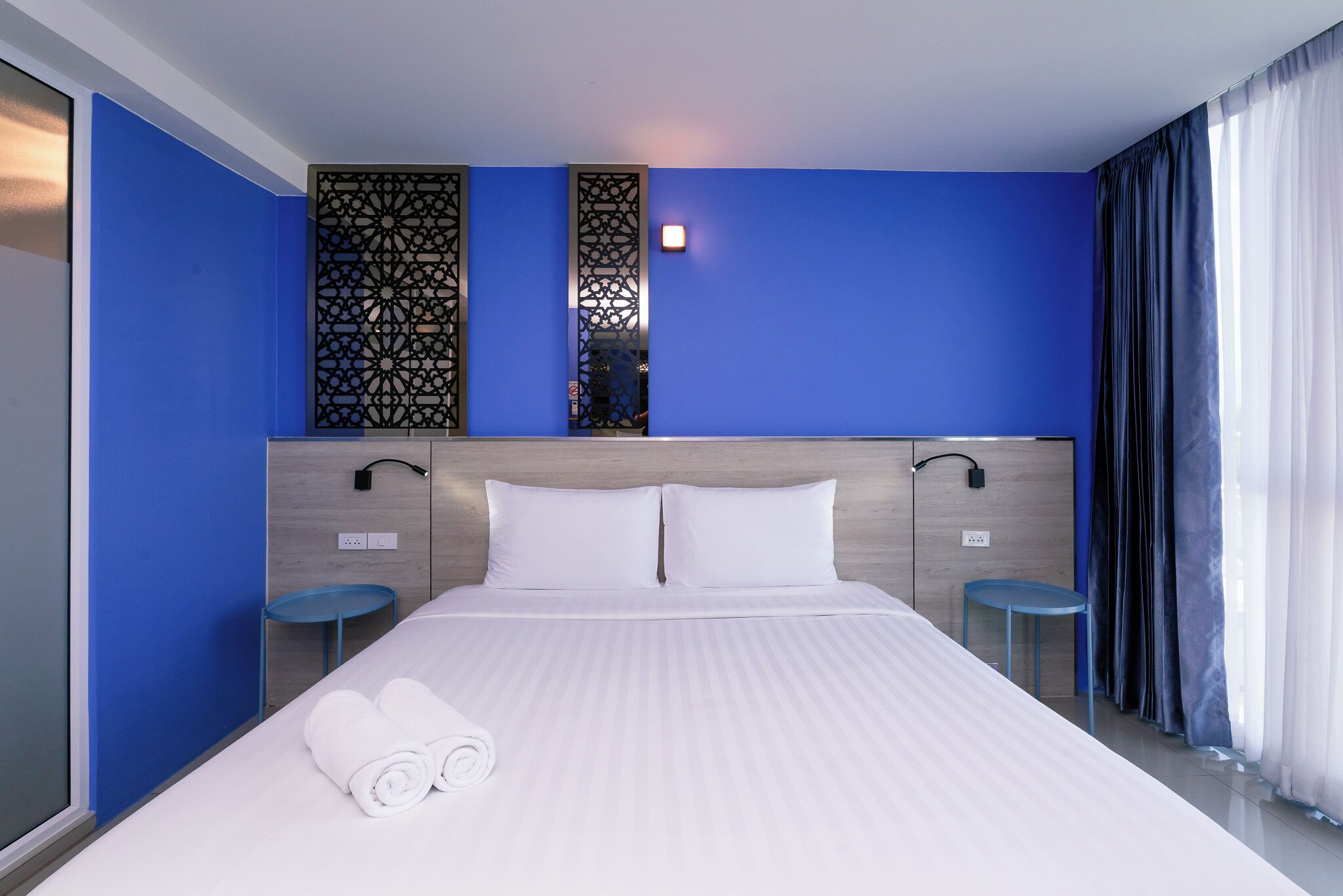 Standard King Bed