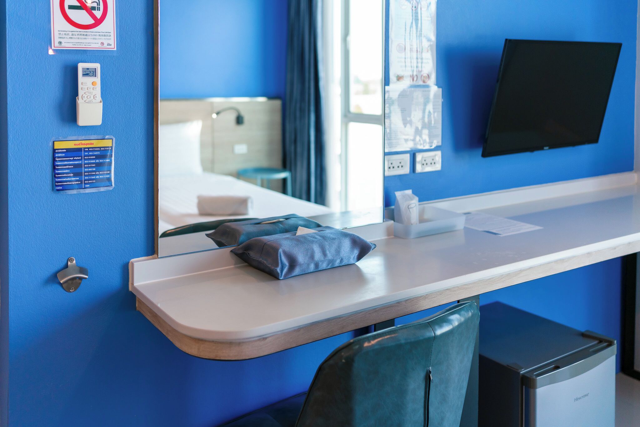 Standard Twin Room | Arbejdsområde til bærbare computere, mørklægningsgardiner, gratis Wi-Fi