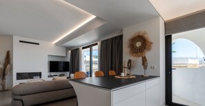 Apartamento luxo | Área de estar | Smart TV