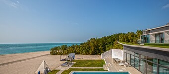 6 Bedroom Luxury Mansion, Private Island, Private Beach and Pool