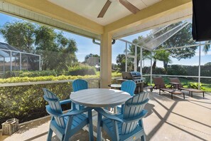 Outdoor dining - Poolside Bliss and a Family-Friendly Oasis (Naples)