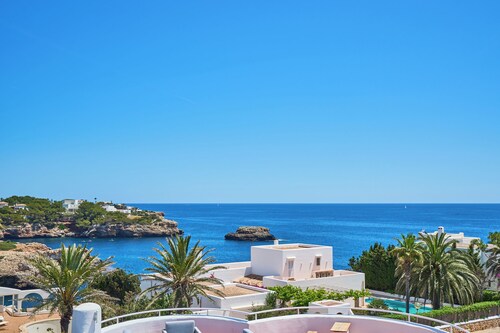 ESMERALDA Ibizan-style villa for 12 people, near the beach in Cala d'Or