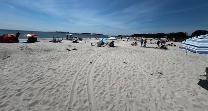 Beaches, Trails, Hammock, Fire-Pit, Peaceful!