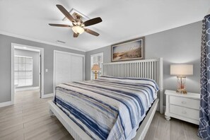 5 habitaciones, tabla de planchar con plancha, wifi y ropa de cama 