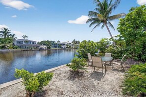 Outdoor dining - Sanibel Island Escape (Sanibel)