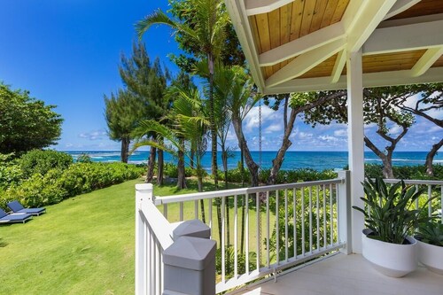 Camp Alealea 2 3 Bedroom Home by RedAwning