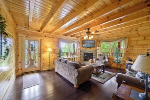 Smart TV, fireplace, DVD player, table football