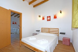 2 habitaciones, wifi gratis y ropa de cama 