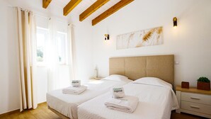 1 bedroom, free WiFi, bed sheets - I - Apartment 1 in St. Johns Countryside Getaway (Lagos)
