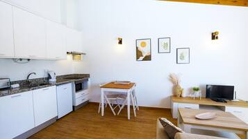 Fridge, microwave, stovetop, toaster