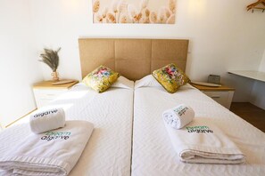 Room - I - Apartment 3 in St. Johns Countryside Getaway (Lagos)