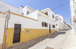 Exterior - J - Bedroom 2 in Casa do Farol (Lagos)