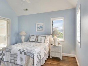 6 makuuhuonetta, silitysrauta/-lauta, ilmainen Wi-Fi