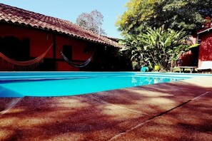 Utomhuspool