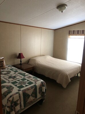 2 Schlafzimmer, Bettwäsche