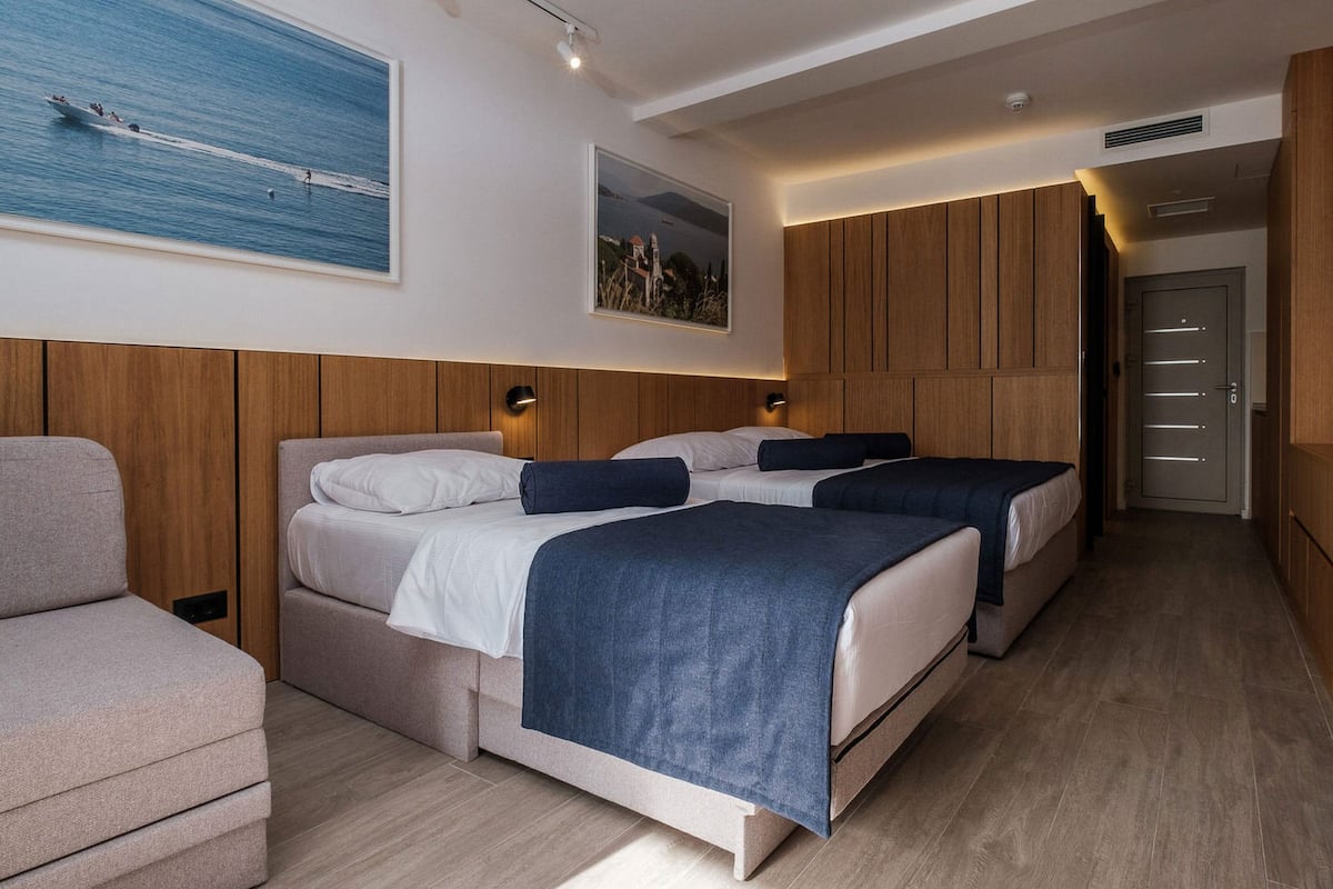 Deluxe Triple Room | Egyptian cotton sheets, premium bedding, in-room safe, desk