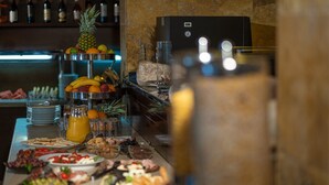 Restaurant - Beach Hotel Poseidon (Budva)