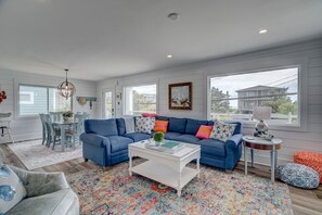 Una Smart TV, una chimenea