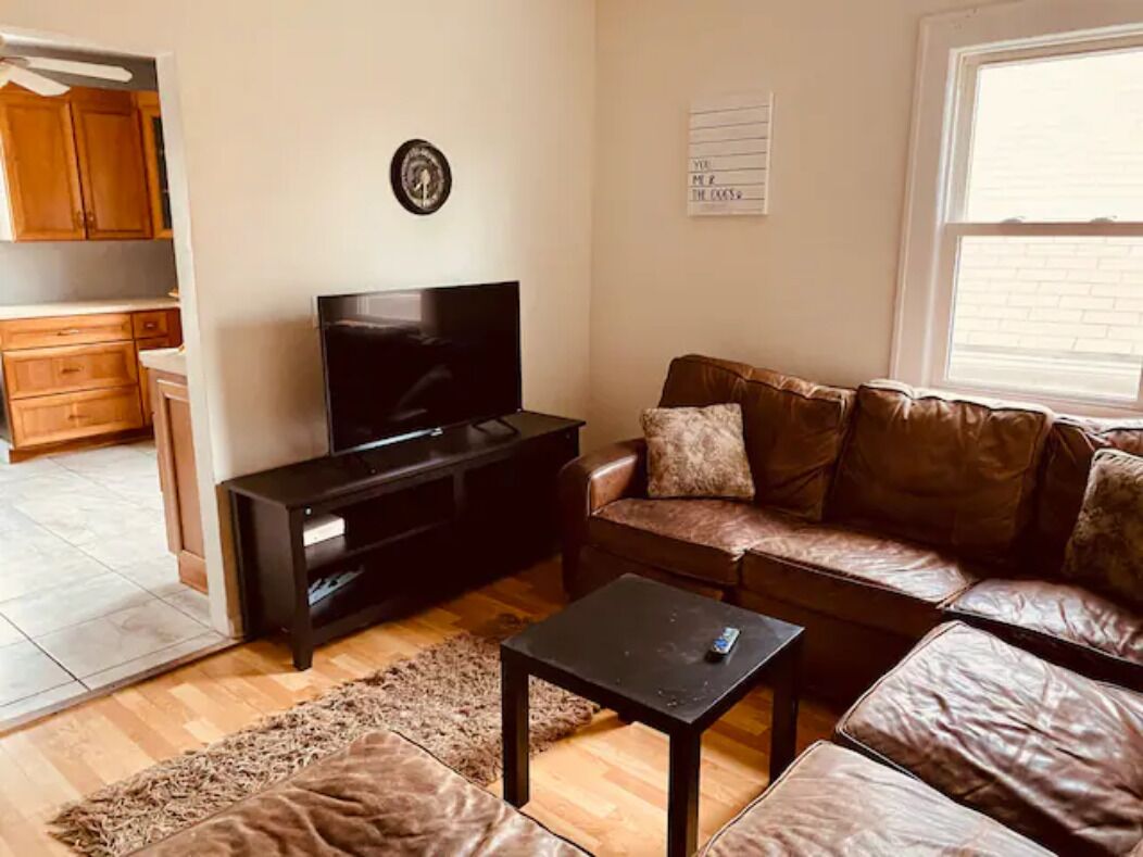 Unique 2 BR in Lively Gordon Square!