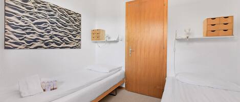 2 bedrooms, free WiFi