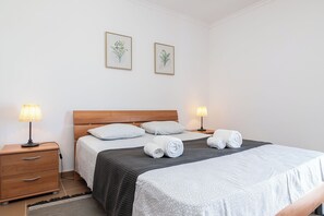3 bedrooms, free WiFi, bed sheets
