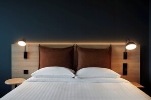 Room, 1 Queen Bed with Sofa bed | Desk, soundproofing, free cribs/infant beds, free WiFi - Moxy Antibes Sophia Antipolis (Biot)