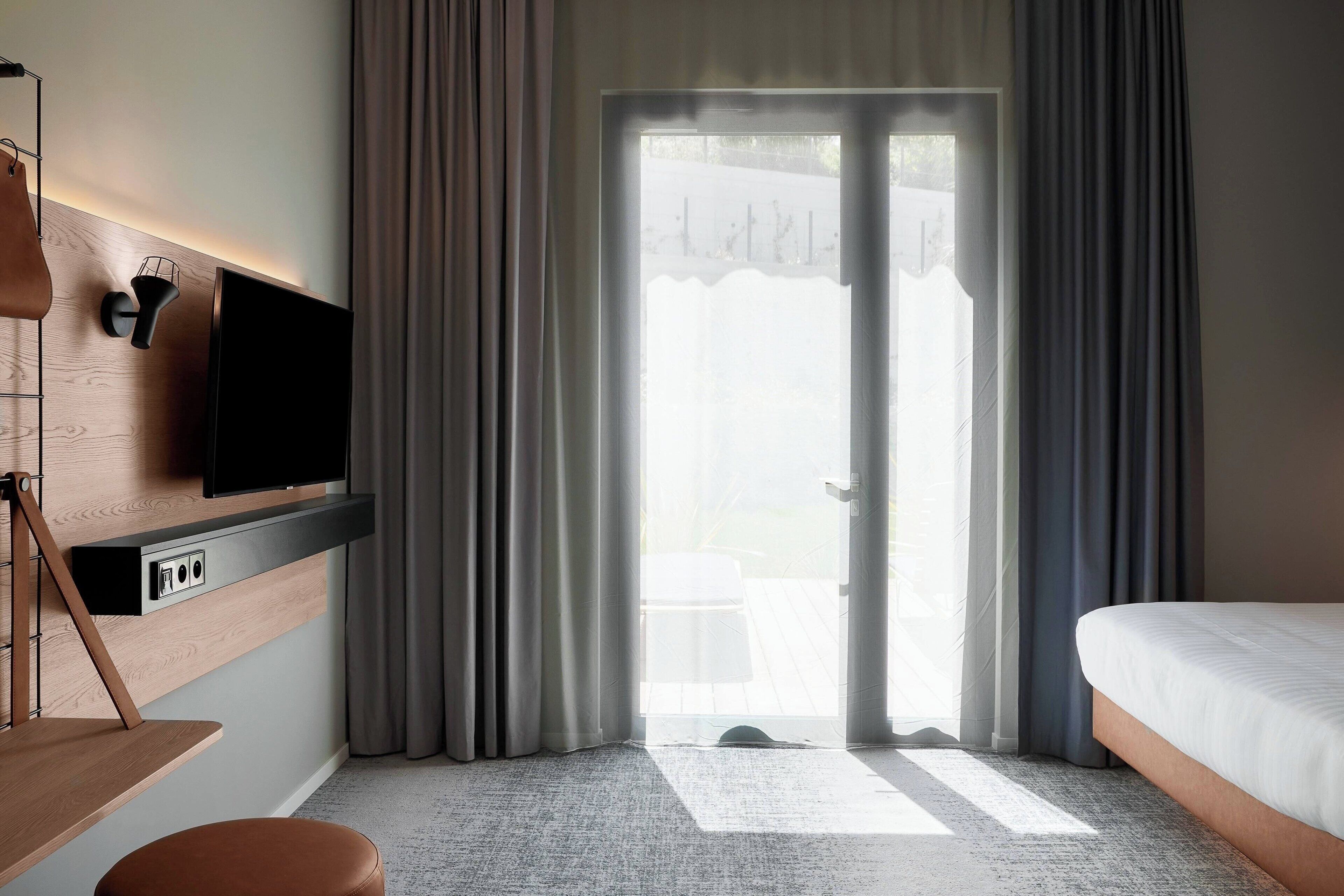 premium room, 1 queen bed, non smoking, terrace | desk, soundproofing, free cots/infant beds, free wifi