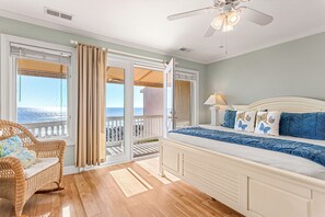 3 bedrooms, iron/ironing board, Internet, bed sheets