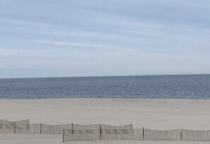 Beach nearby - 8 houses from the Beach - Summer Rental 2024 (Point Pleasant Beach)