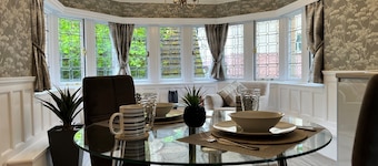 Rossal House Apartments